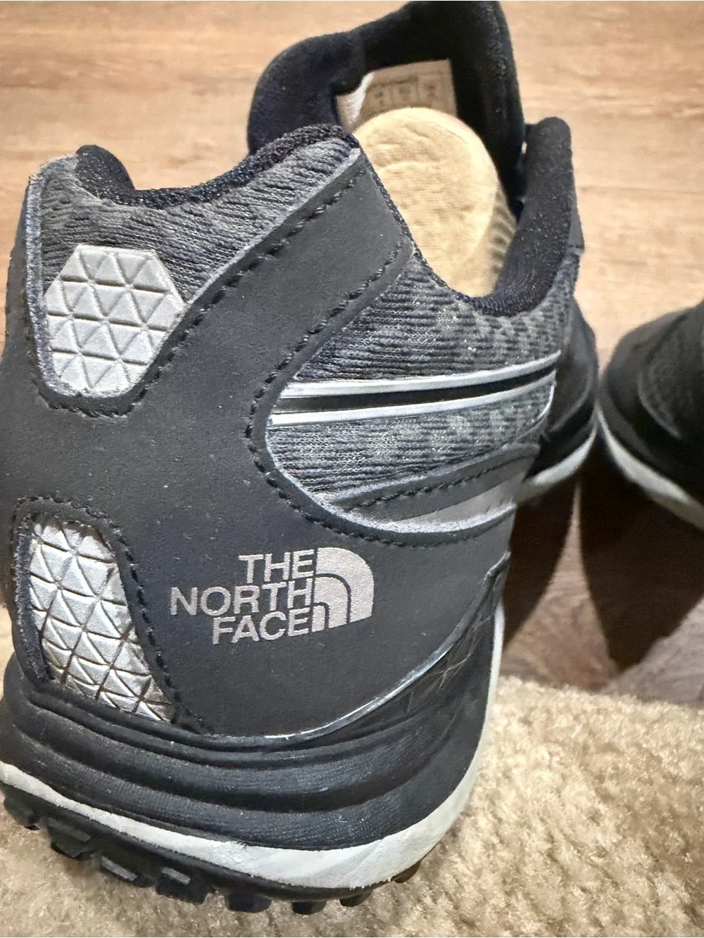 The North Face Ultra Trail GORE-TEX Trail Running / Hiking Shoes Men’s 10 Black